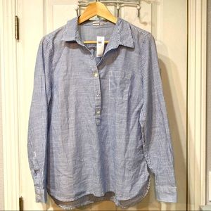 NWT 100% cotton GAP shirt
